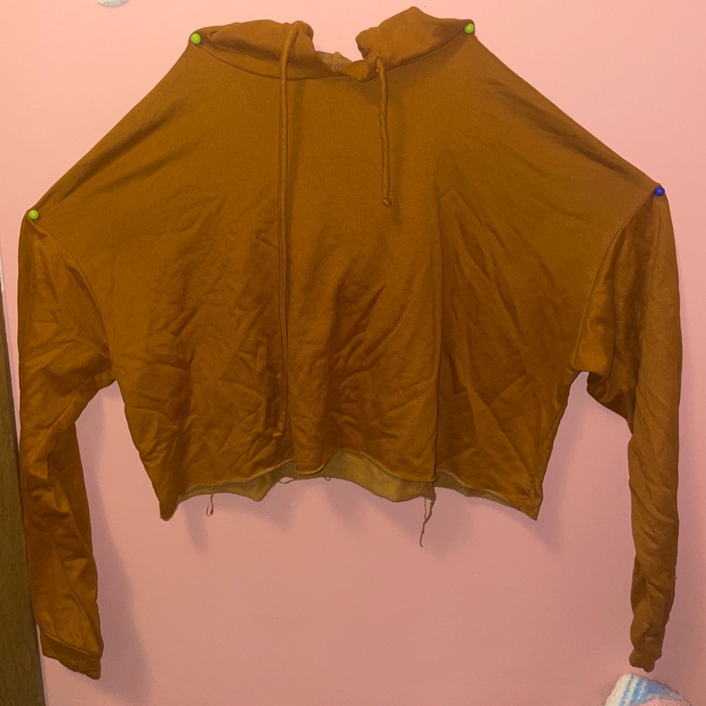 Sky and Sparrow       Medium      Orange brown